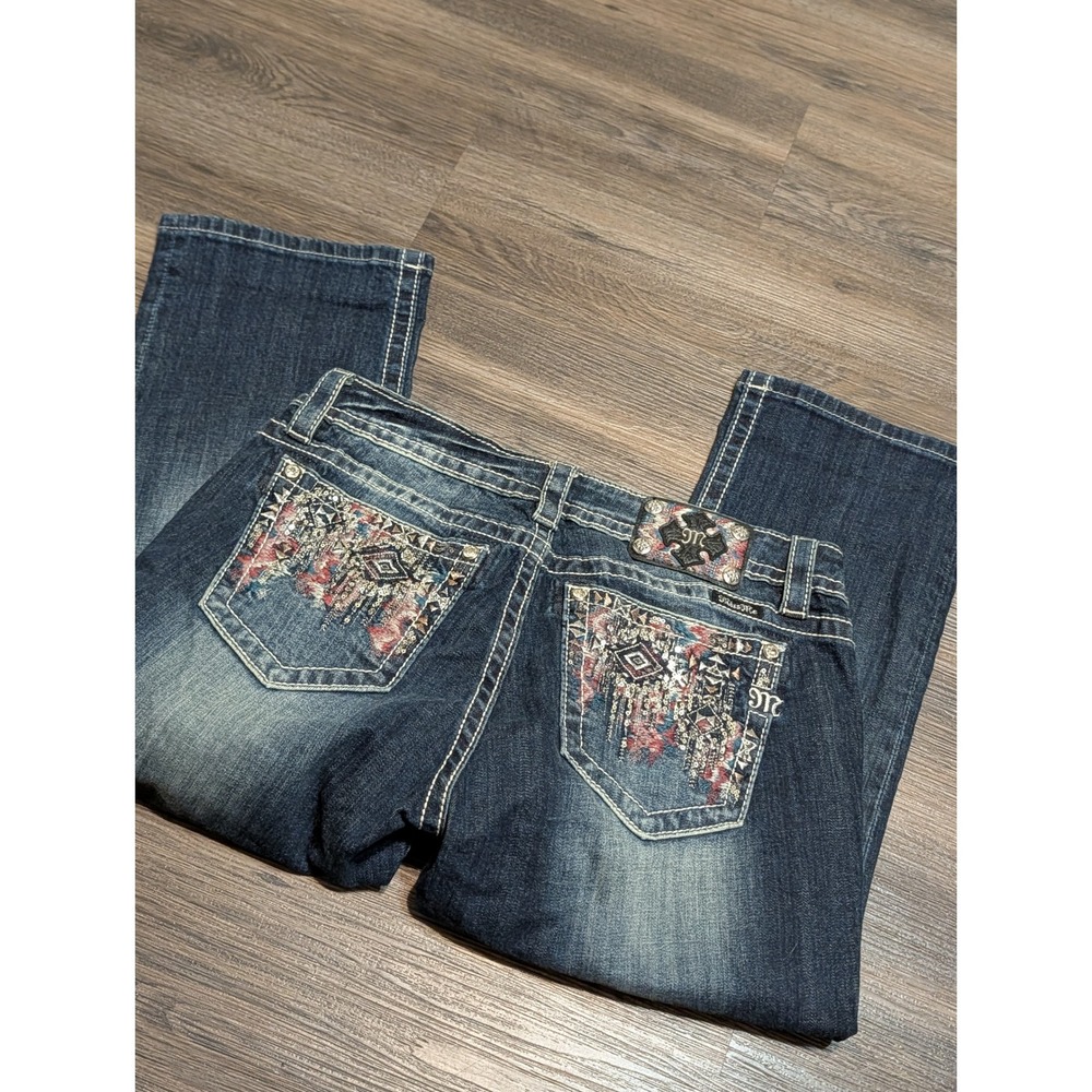 Miss Me Signature Cuffed Capri Jeans 32 Dark Wash Embroidered Rhinestone Studded
